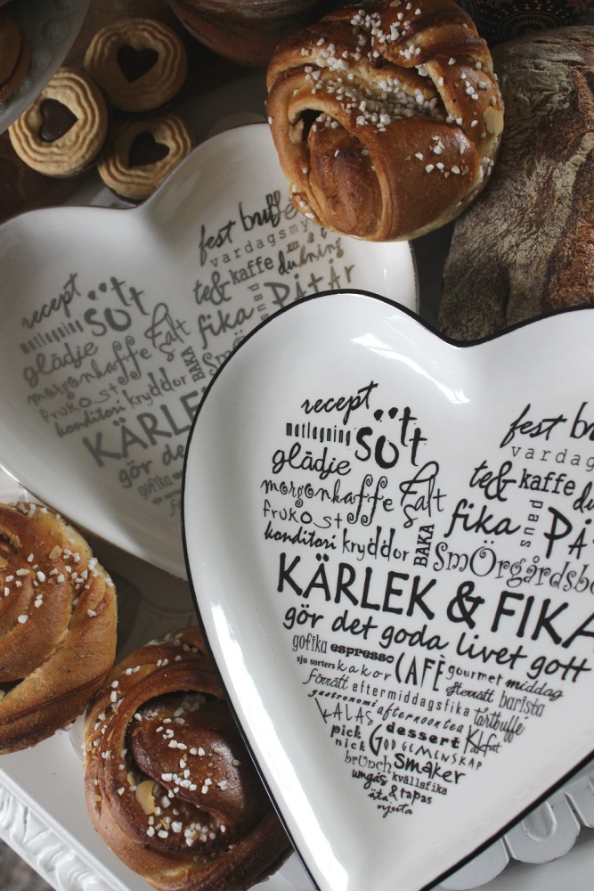 Fat Kärlek & Fika från Majas lyktor säljs till förmån för Barncancerfonden